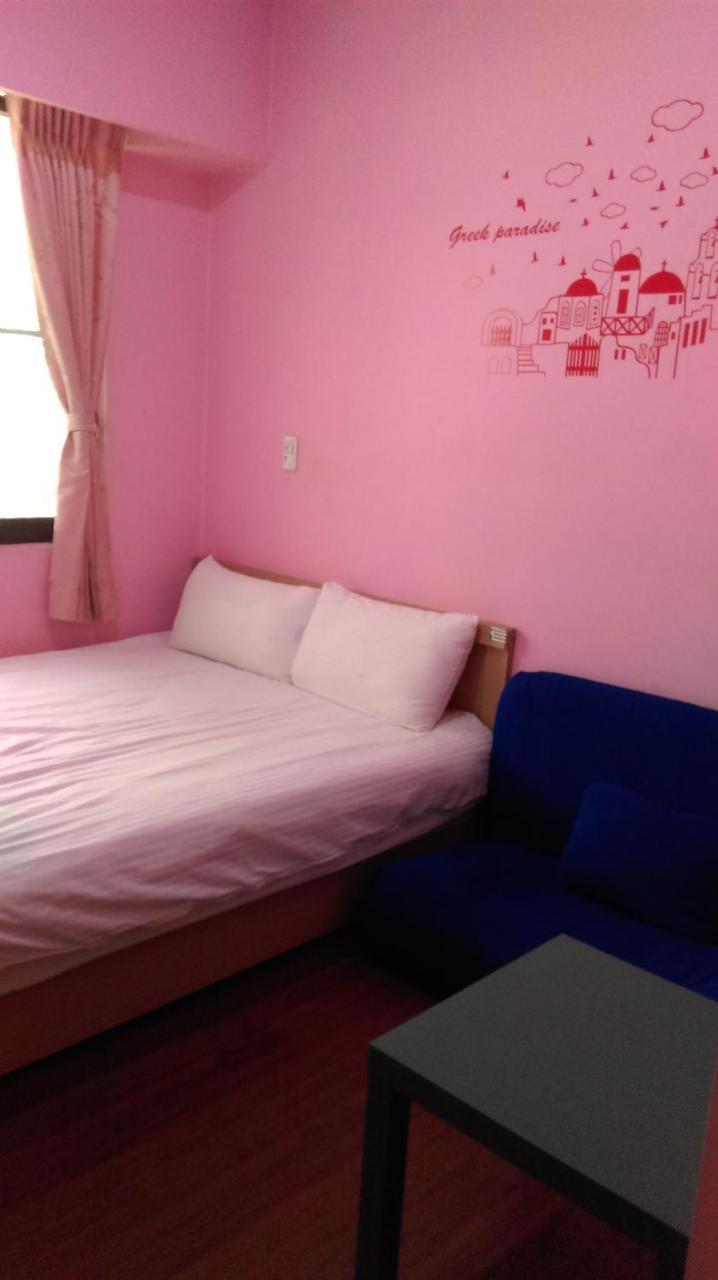 Fengjia Qing Su Homestay Taichung Exterior photo